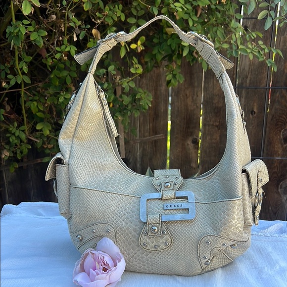 Guess Y2K Vintage snake print Shoulder Patent Leather Bag..🤍 - Picture 1 of 17